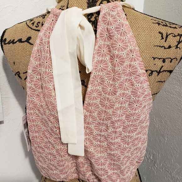 🛍BCBGeneration Eyelet Crop Top BNWT - Picture 5 of 6